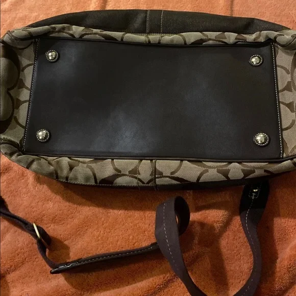 Coach weekend bag excellent condition - Picture 2 of 3